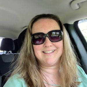 Meet your Posher, Deirdre